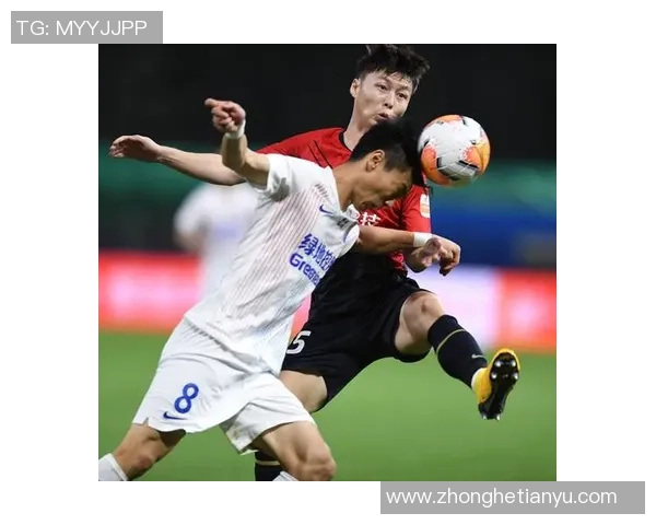 赛后分析：上海足球队与成都足球队实力对比及比赛亮点总结